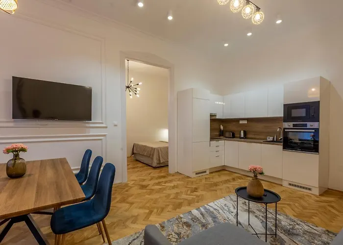 Glamorous Modern In The Hearth Of Appartamento *