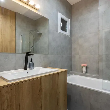 דירה Glamorous Modern In The Hearth Of בודפשט