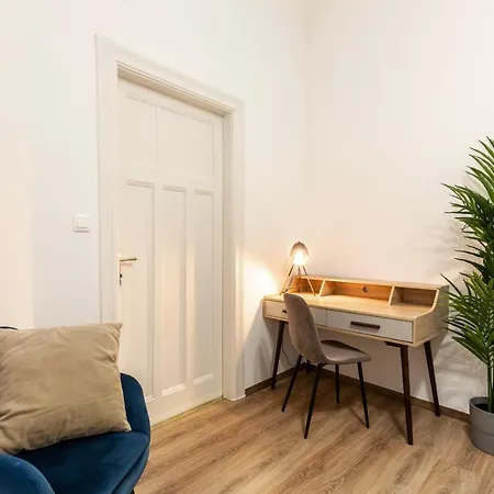 Daire Glamorous Modern In The Hearth Of *