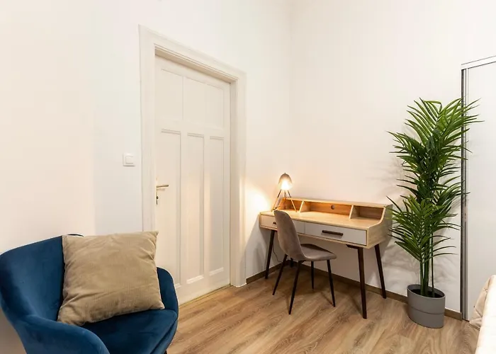 아파트 Glamorous Modern In The Hearth Of *